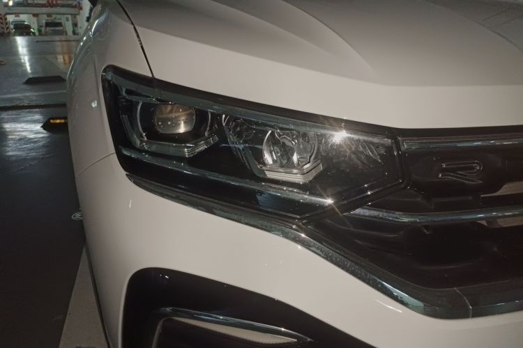 Volkswagen Tayron X 2021 #8 Volkswagen Tayron X 2021 car image #8