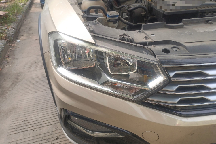 Volkswagen C-Trek 2017 immagine di auto #8