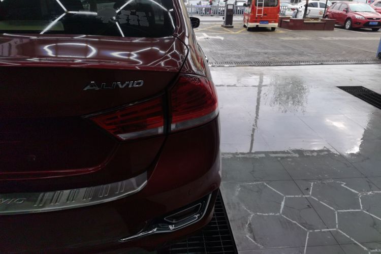 Suzuki Ciaz 2014 car image #8