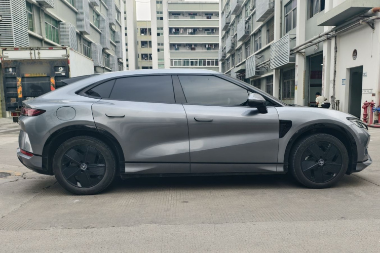 BYD SongL EV 2024 #8 BYD SongL EV 2024 car image #8