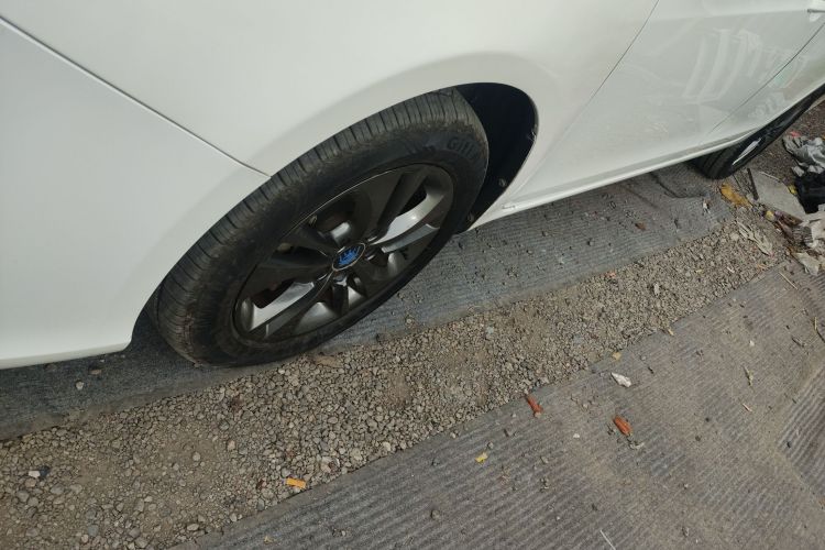 BYD Qin New Energy 2018 car image #8