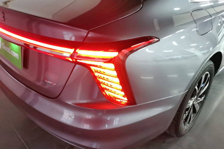 HongQi H5 PHEV 2025 #8 HongQi H5 PHEV 2025 immagine di auto #8