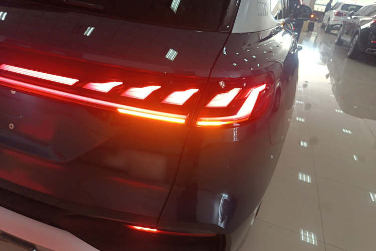 Audi Q6 2024 изображение автомобиля #8