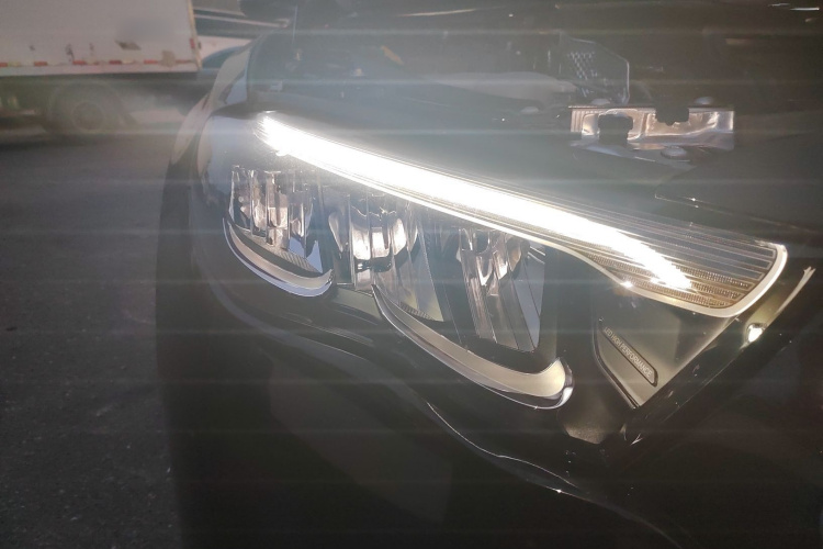 Mercedes-Benz E Class New Energy 2025 immagine di auto #8