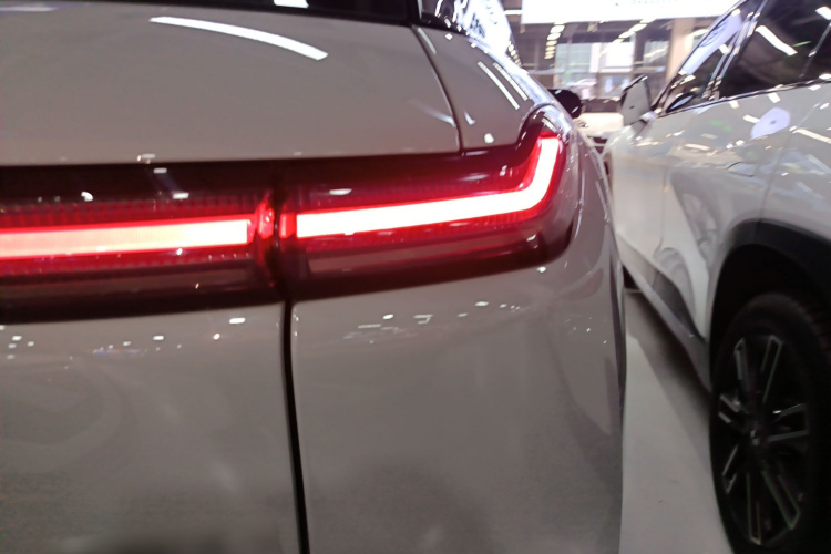 蔚来 蔚来ES7 2023 汽车图片 #8