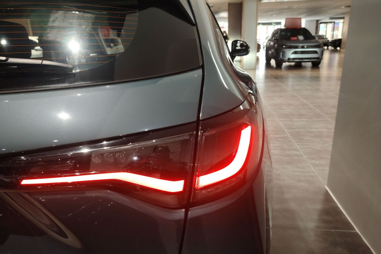 Honda ZR-V 2024 #8 Honda ZR-V 2024 car image #8