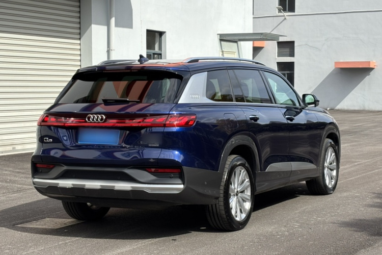 Audi Q6 2024 изображение автомобиля #8