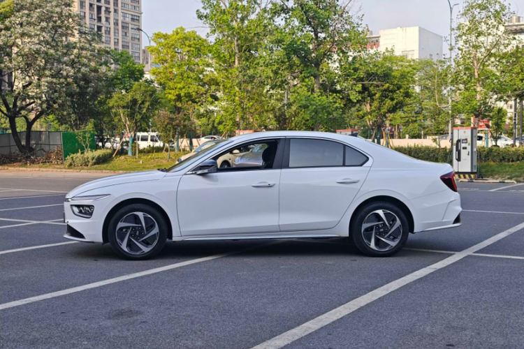 Hyundai Mistra New Energy 2023 #8 Hyundai Mistra New Energy 2023 car image #8