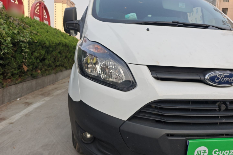 Ford Transit 2021 car image #8