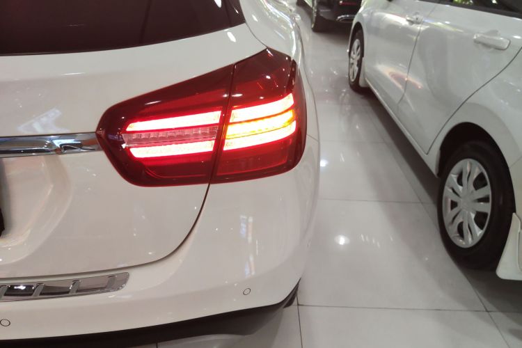 Mercedes-Benz GLA Class (Imported) 2017 car image #8