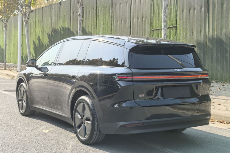 Li i8 2025 изображение автомобиля #8