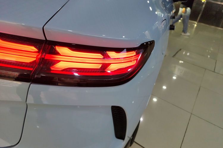 Denza N7 2024 car image #8