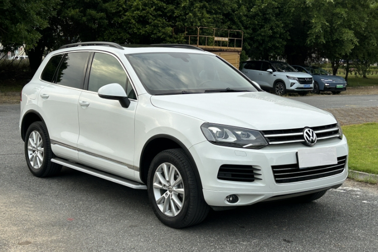 Volkswagen Touareg 2015 car image #8