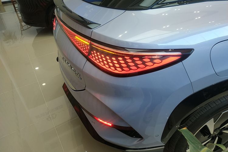 BYD Sea Lion 07 EV 2025 #8 BYD Sea Lion 07 EV 2025 car image #8