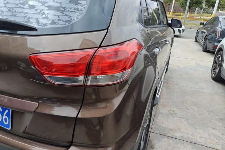 Hyundai ix25 2018 #8 Hyundai ix25 2018 car image #8
