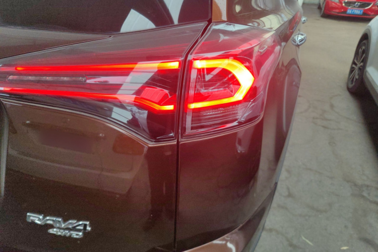 RAV4 2017 #8 RAV4 2017 car image #8