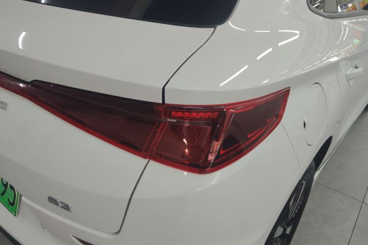 BYD e2 2024 image de voiture #8