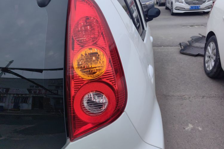 BYD e1 2020 #8 BYD e1 2020 car image #8