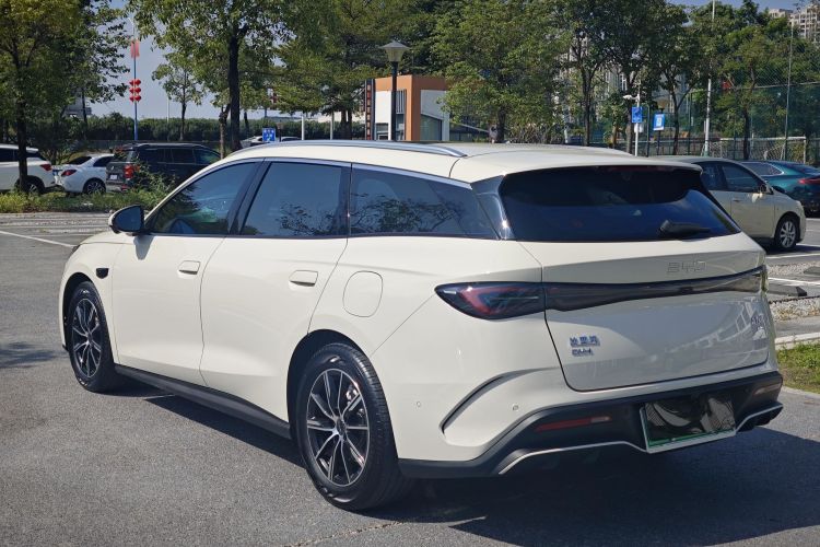 BYD Seal 06 DM-i 2025 immagine di auto #8