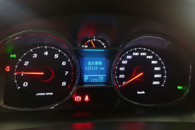 Chevrolet Captiva (Imported) 2015 car image #8