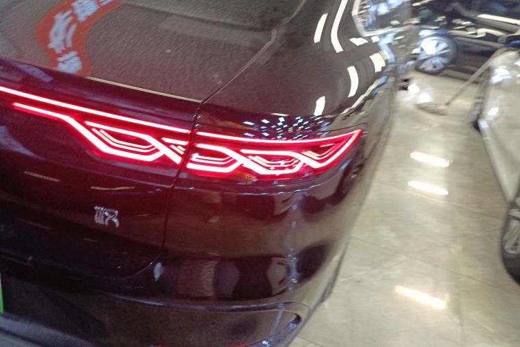 BYD Han 2024 car image #8