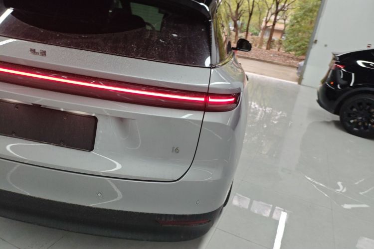 理想汽车 理想i6 2025 汽车图片 #8