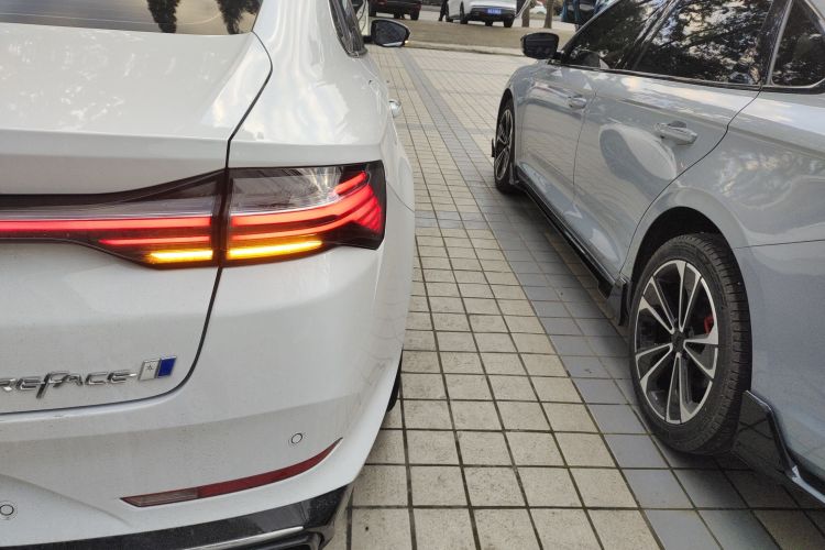 GEELY PrefaceL 2024 #8 GEELY PrefaceL 2024 car image #8