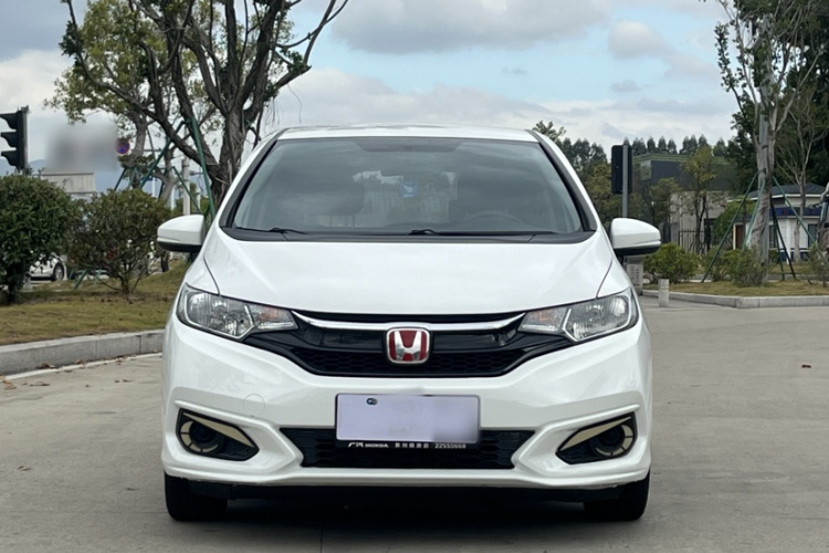 Honda Fit (Imported) 2019 car image #8