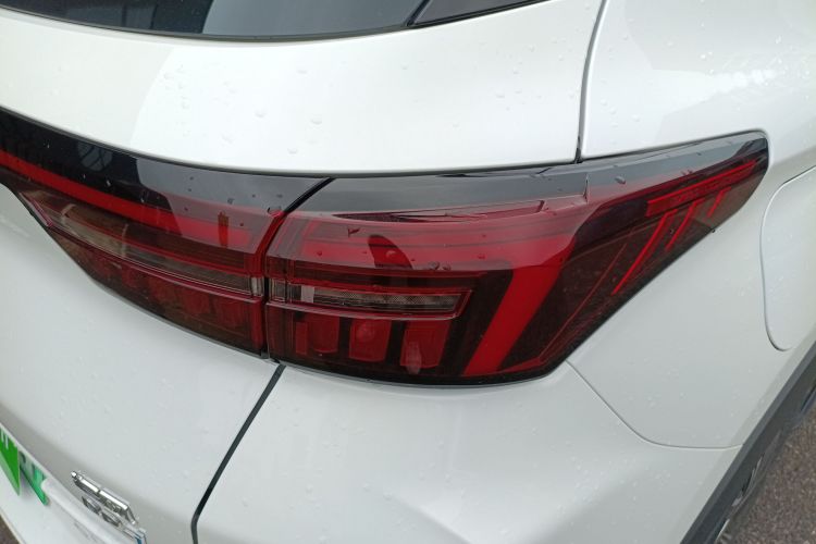 Exceed Chasing Wind C-DM 2023 #8 Exceed Chasing Wind C-DM 2023 car image #8