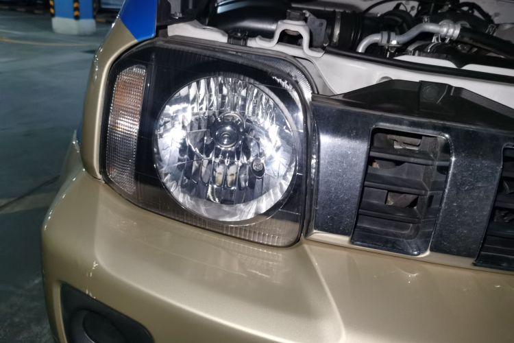 Suzuki Jimny (Imported) 2015 изображение автомобиля #8