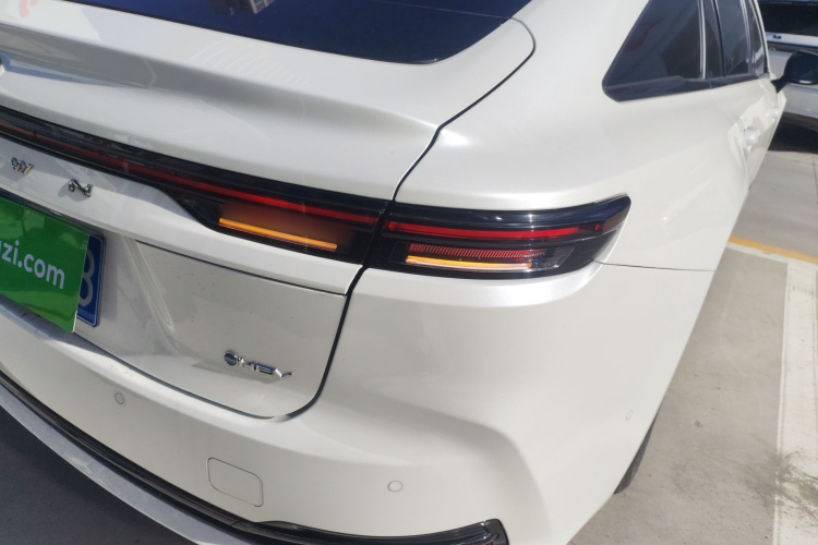 Toyota Crown 2024 immagine di auto #8