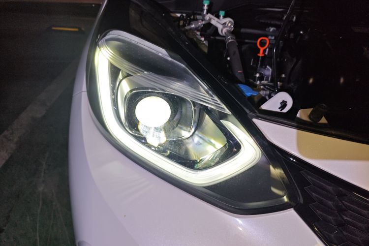 Honda LIFE 2022 car image #8