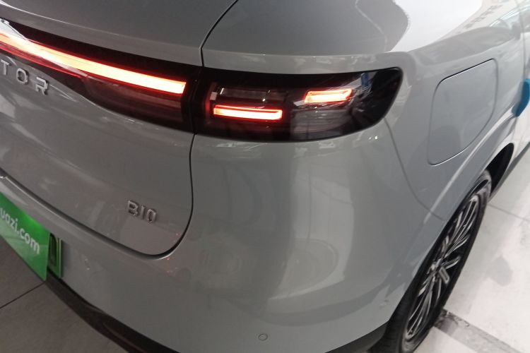 零跑汽车 零跑B10 2025 汽车图片 #8