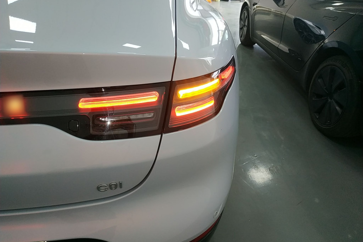 零跑汽车 零跑C01 2023 汽车图片 #8