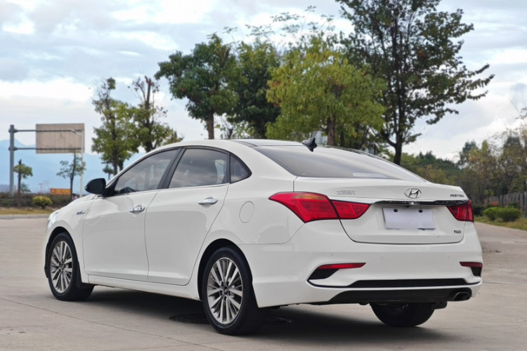 Hyundai Mistra 2017 immagine di auto #8