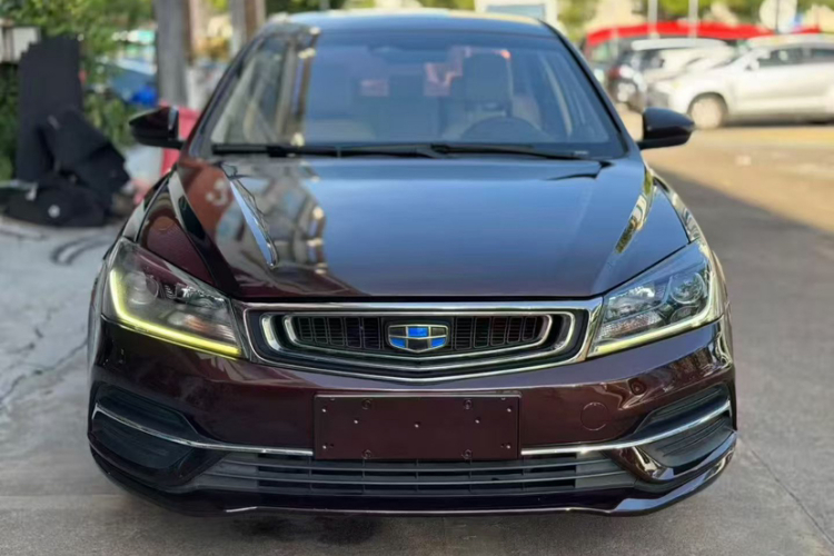 GEELY Emgrand 2018 car image #8
