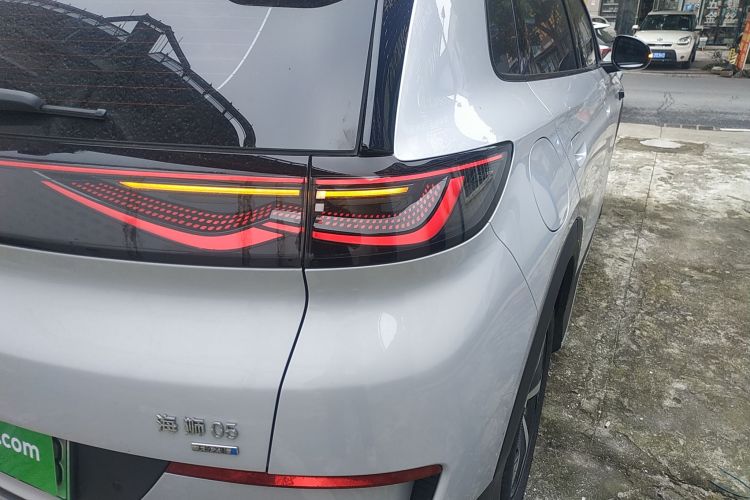 BYD Sea Lion 05 EV 2025 #8 BYD Sea Lion 05 EV 2025 car image #8