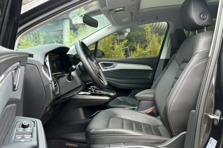 Volkswagen Talagon 2023 car image #8