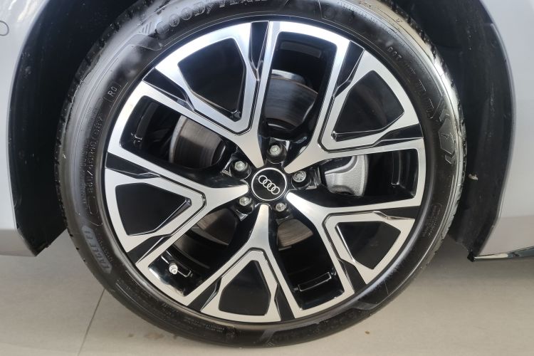 Audi SAIC Audi A5L #8 Audi SAIC Audi A5L car image #8