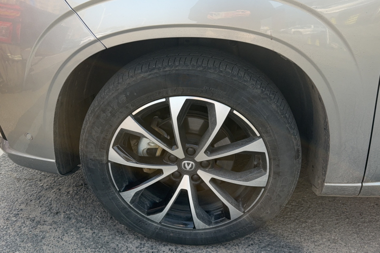 Changan UNI-Z PHEV 2024 #8 Changan UNI-Z PHEV 2024 صورة سيارة #8