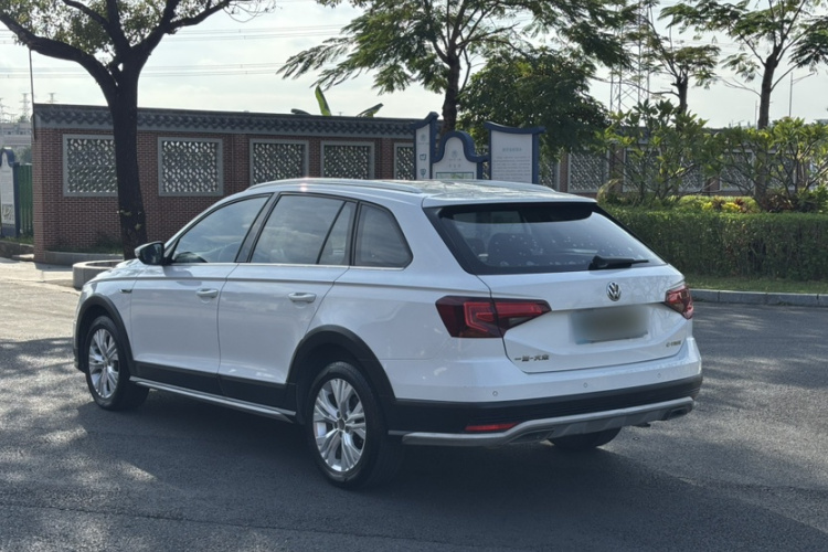 Volkswagen C-Trek 2017 immagine di auto #8