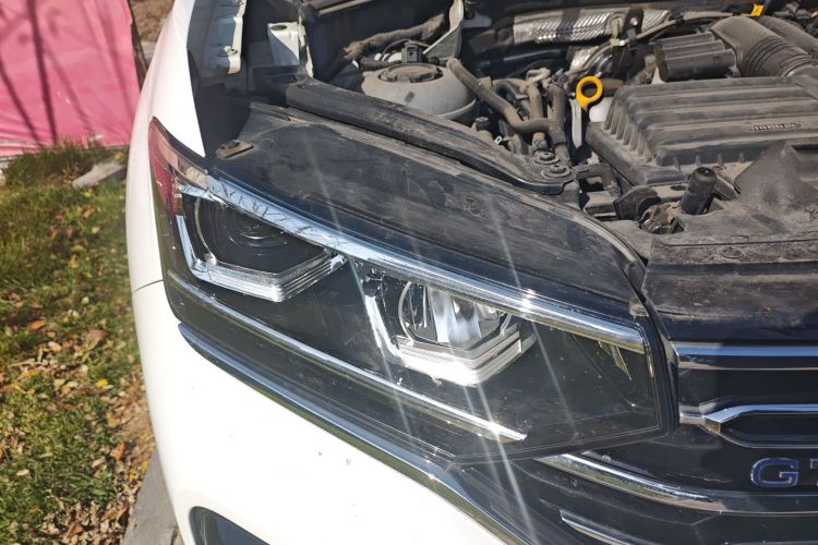 Volkswagen Tayron GTE 2021 #8 Volkswagen Tayron GTE 2021 car image #8