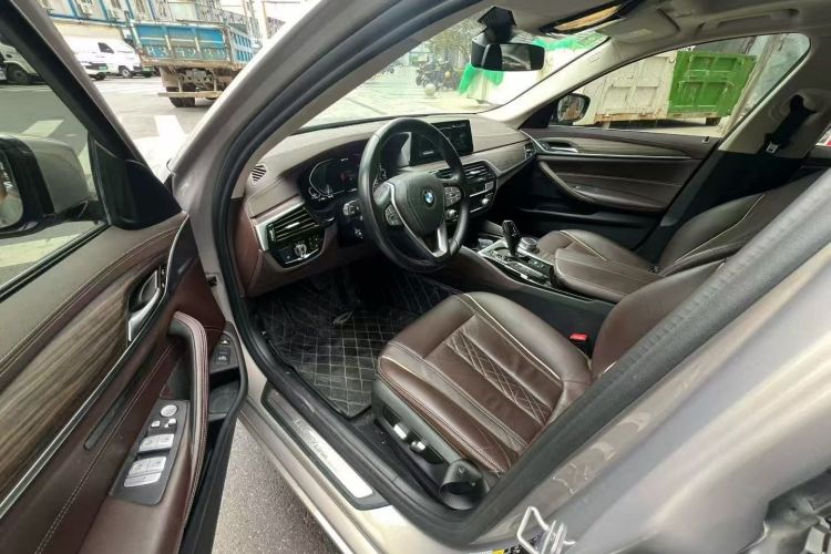 BMW M5 New Energy 2019 car image #8