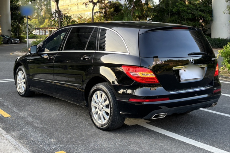 Mercedes-Benz R Class 2017 #8 Mercedes-Benz R Class 2017 car image #8