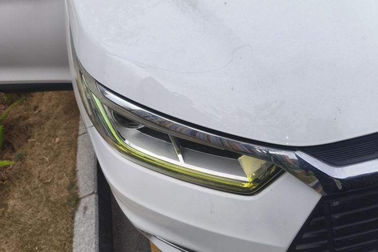 BYD Yuan New Energy 2019 immagine di auto #8