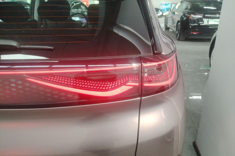 BYD Sea Lion 05 EV 2025 car image #8