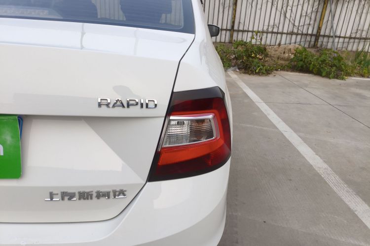 Skoda Rapid 2018 #8 Skoda Rapid 2018 car image #8