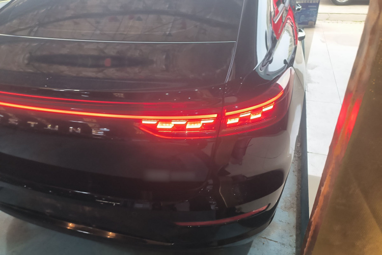 2024 car image #8