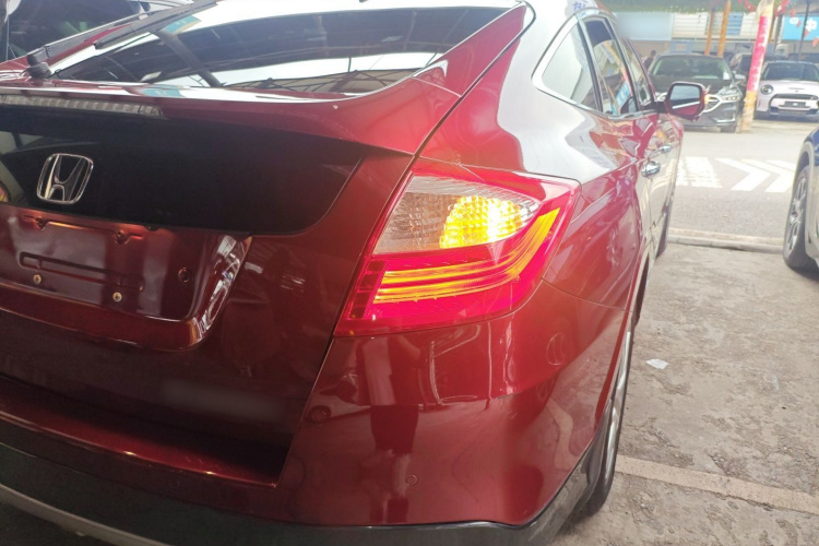 Honda CROSSTOUR 2015 car image #8