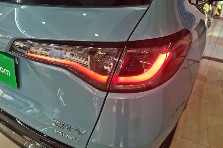 Honda ZR-V 2023 #8 Honda ZR-V 2023 car image #8